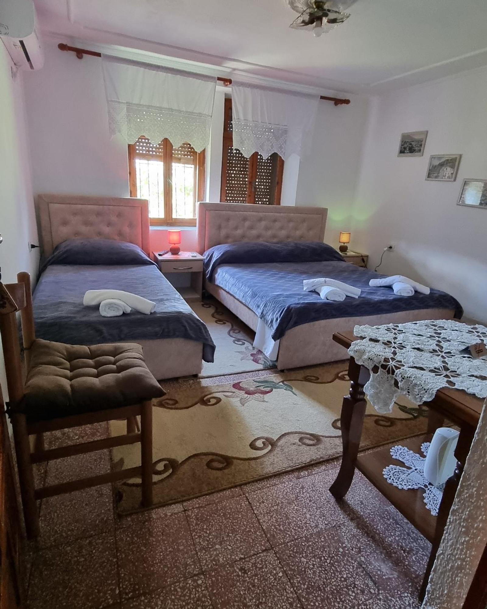 Guesthouse Arber Gjirokaster Exterior photo