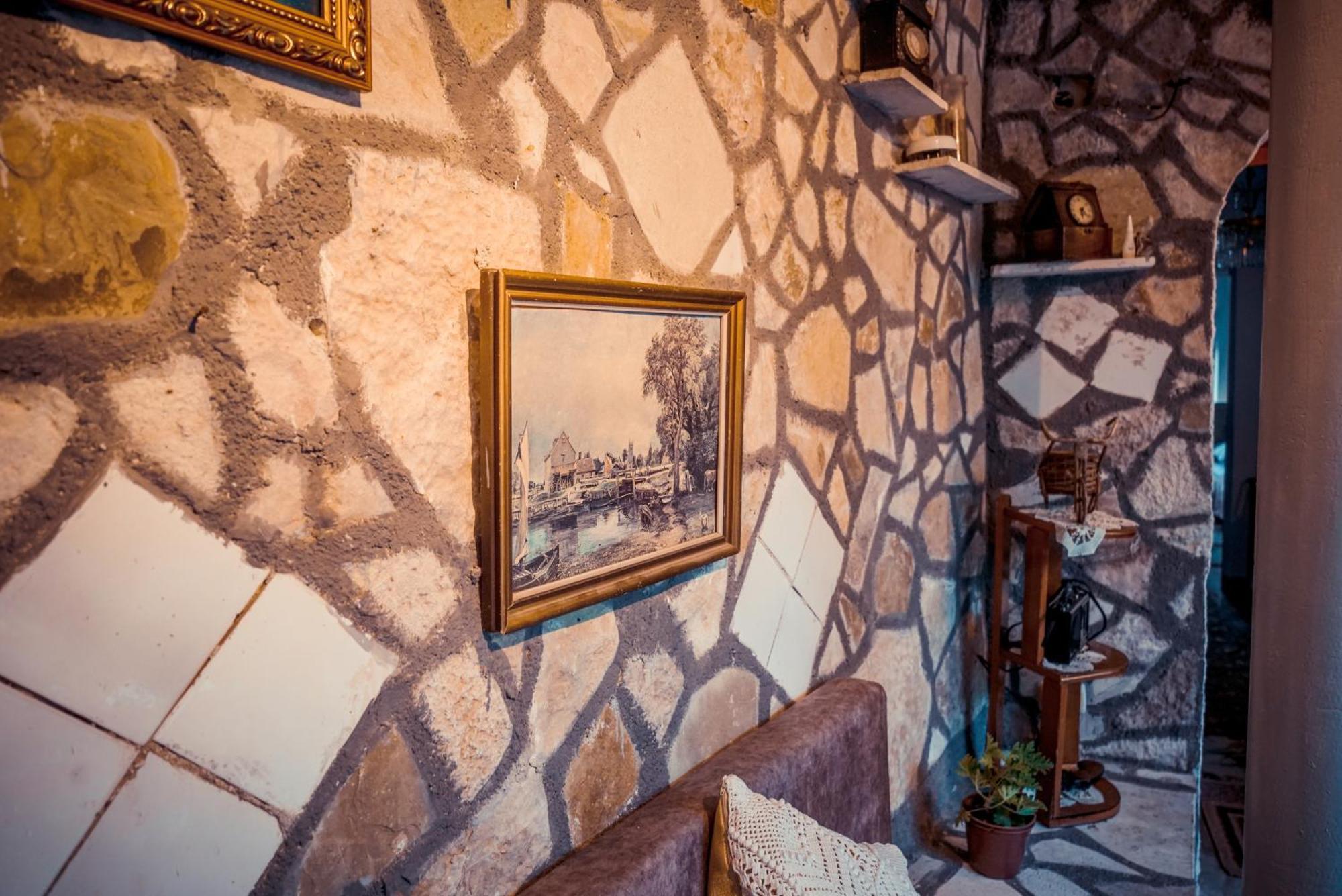 Guesthouse Arber Gjirokaster Exterior photo