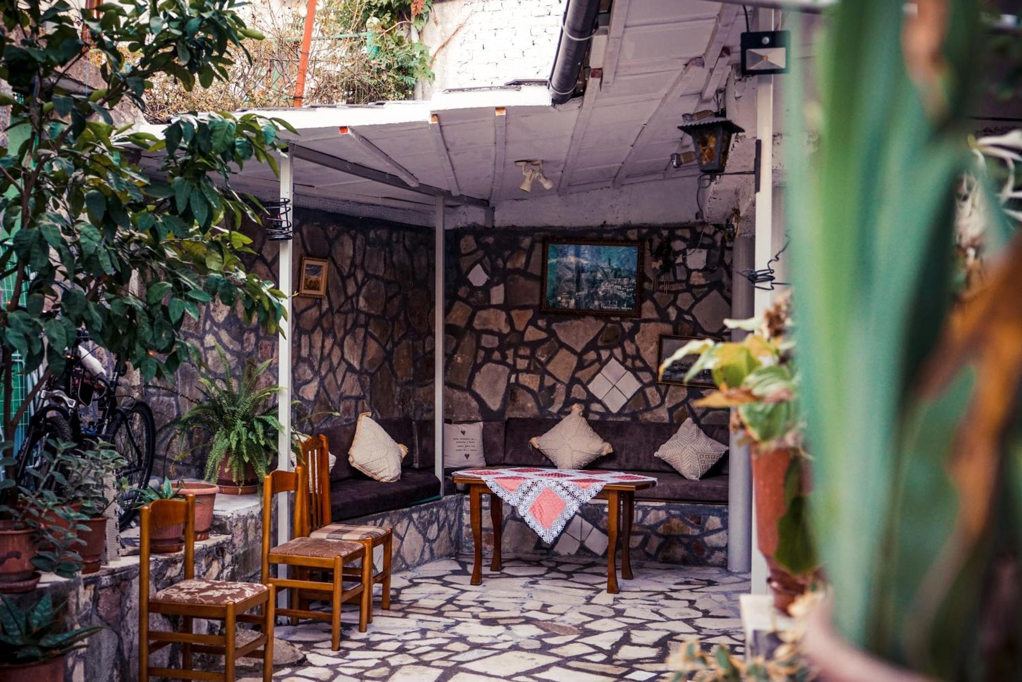 Guesthouse Arber Gjirokaster Exterior photo